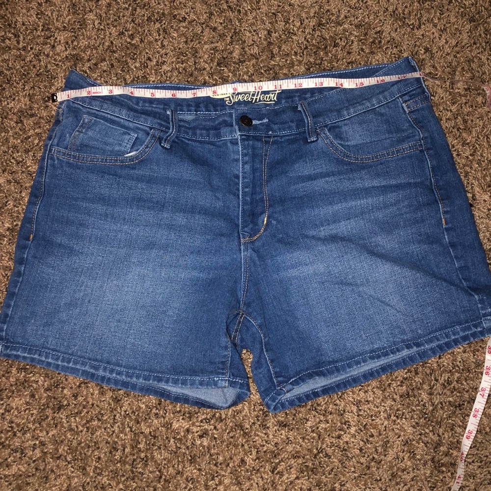 Women’s Old Navy The Sweetheart Jean Shorts